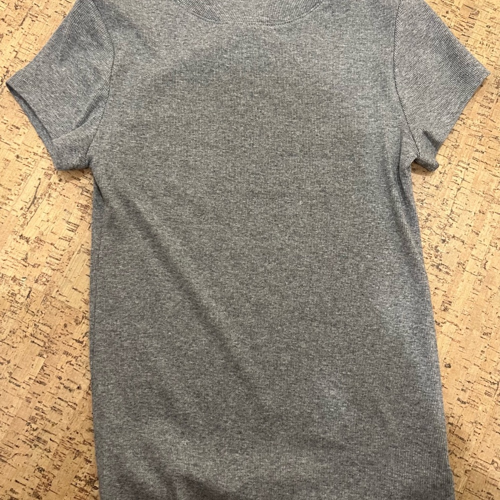 A New Day Women’s shirts- 5 short sleeve 1 long - Picture 2 of 11